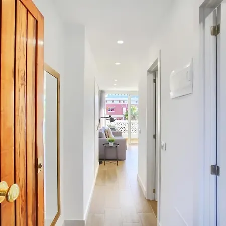 1 Bedroom David Near The In Americas Apartment Playa de las Americas (Tenerife)